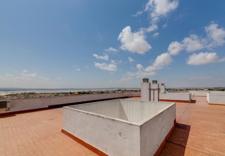 Reventa - Ático -
Torrevieja - Parque las naciones