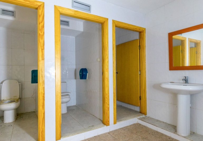 Reventa - Comercial -
Torrevieja