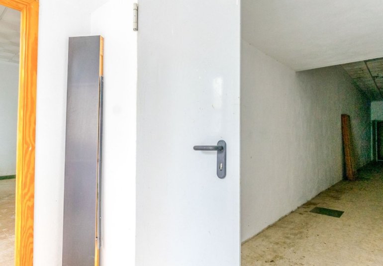 Reventa - Comercial -
Torrevieja