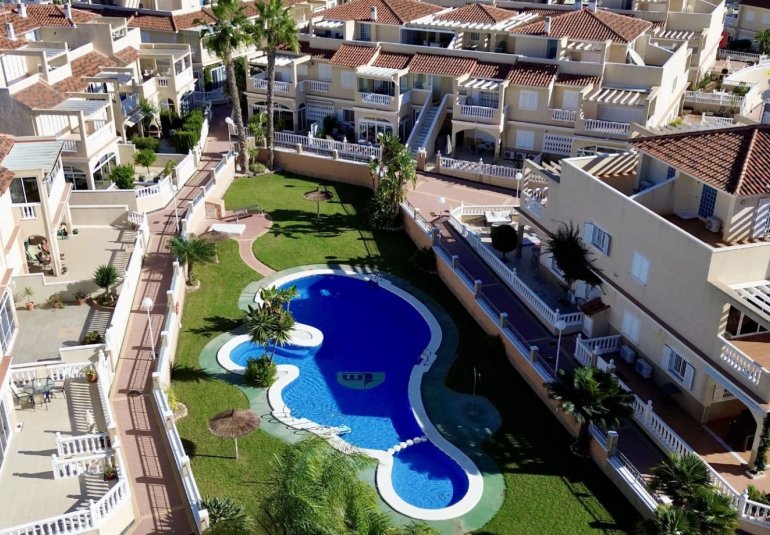 Reventa - Duplex -
Orihuela Costa - Playa Flamenca
