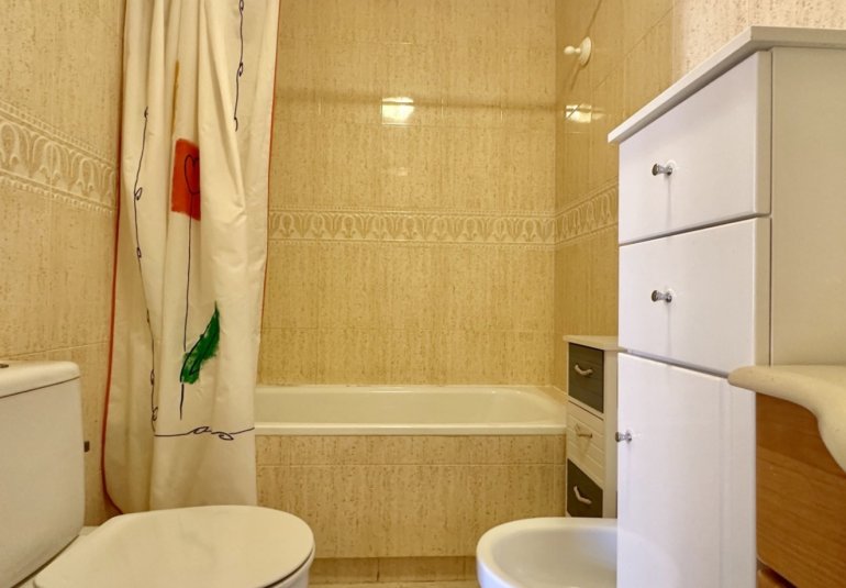 Reventa - Duplex -
Orihuela Costa - Playa Flamenca