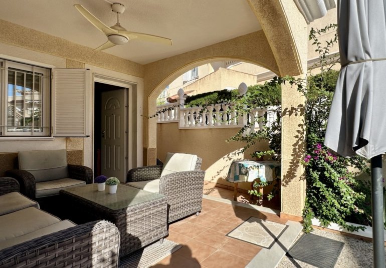 Reventa - Duplex -
Orihuela Costa - Playa Flamenca