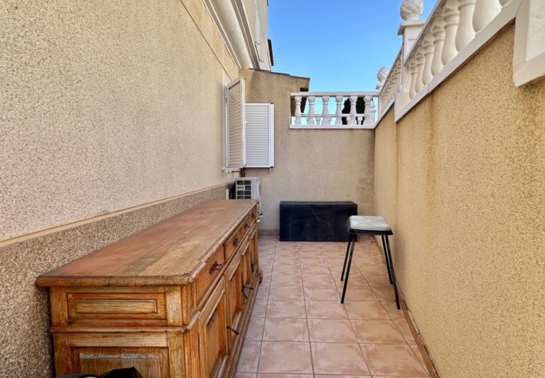 Reventa - Duplex -
Orihuela Costa - Playa Flamenca