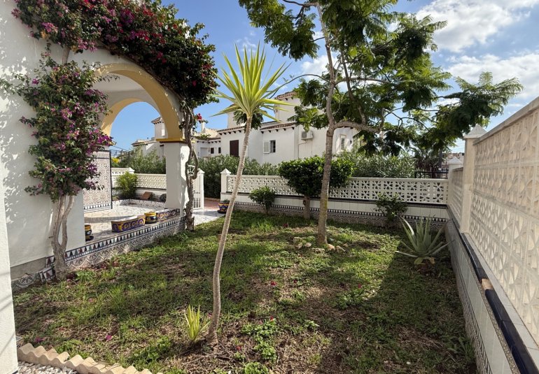 Reventa - Duplex -
Orihuela Costa - Villamartín