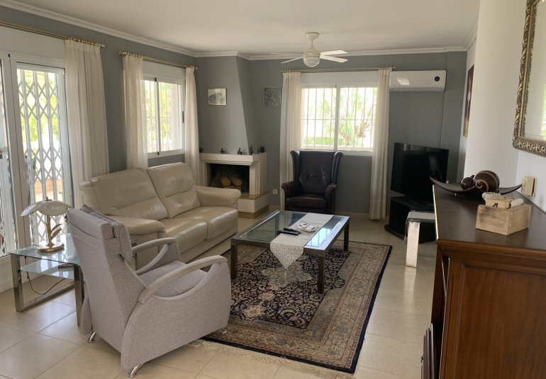 Reventa - Villa -
Algorfa - Algorfa (montemar)