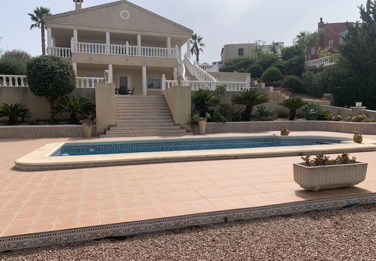 Reventa - Villa -
Algorfa - Algorfa (montemar)