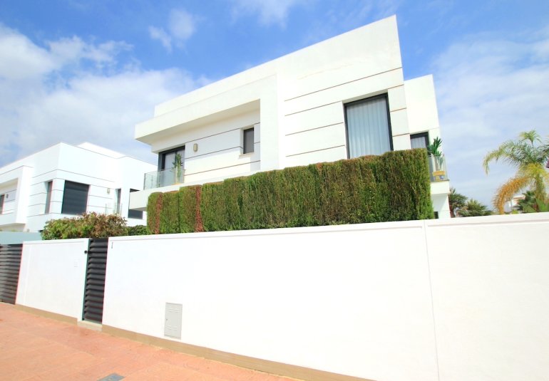 Reventa - Villa -
Ciudad Quesada - Ciudad Quesada - Doña Pepa