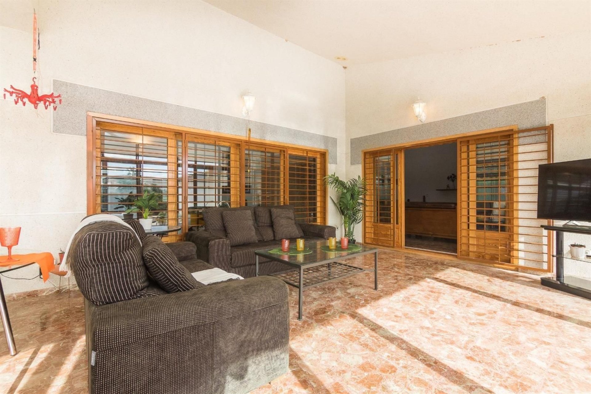 Reventa - Villa -
Elche - Corte Ingles