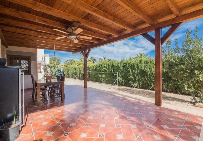 Reventa - Villa -
Elche - Corte Ingles