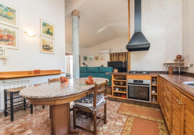 Reventa - Villa -
Elche - Corte Ingles