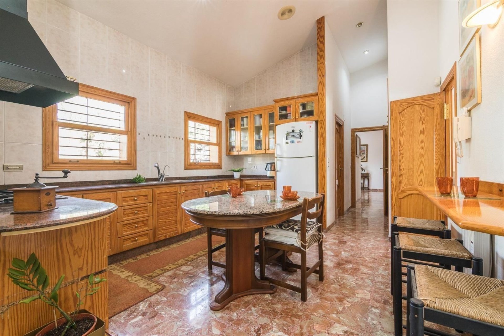 Reventa - Villa -
Elche - Corte Ingles