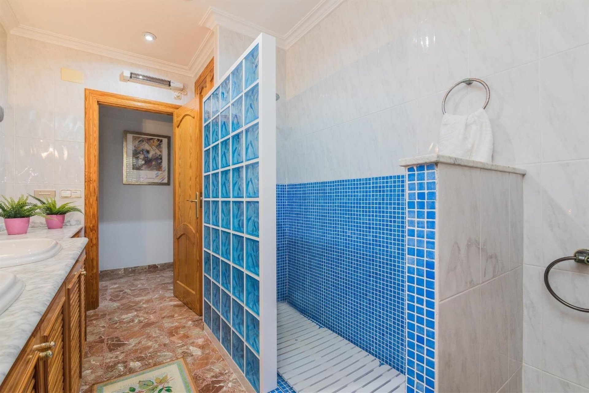 Reventa - Villa -
Elche - Corte Ingles