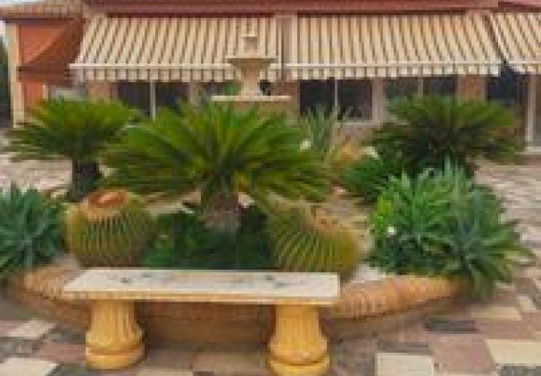 Reventa - Villa -
Elche