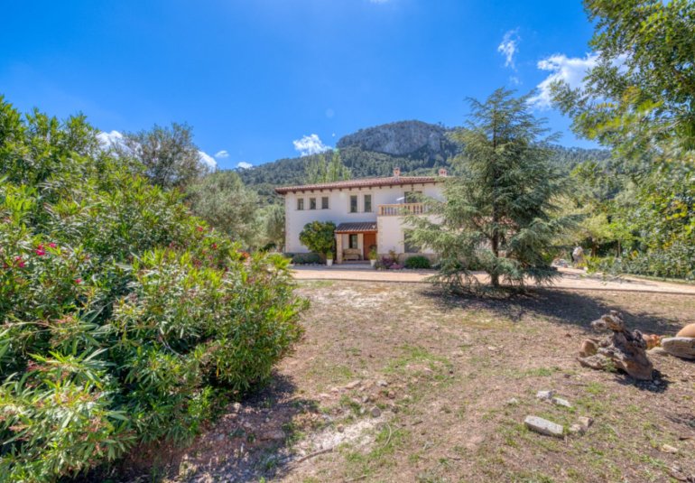 Reventa - Villa -
Esporlas - Mallorca