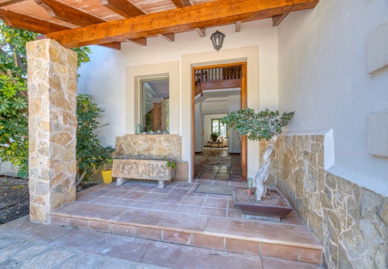 Reventa - Villa -
Esporlas - Mallorca