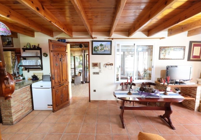 Reventa - Villa -
Fortuna - La garapacha