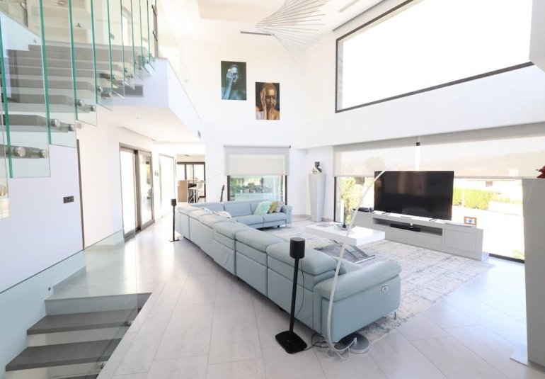 Reventa - Villa -
Jávea - Monte Olimpo