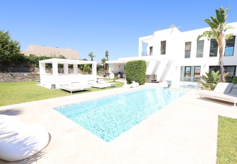 Reventa - Villa -
Jávea - Monte Olimpo