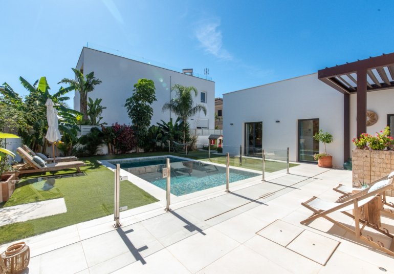 Reventa - Villa -
Marrachí - Mallorca