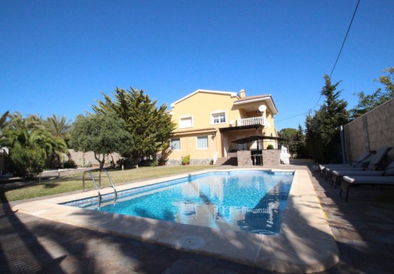 Reventa - Villa -
Orihuela Costa - Cabo Roig