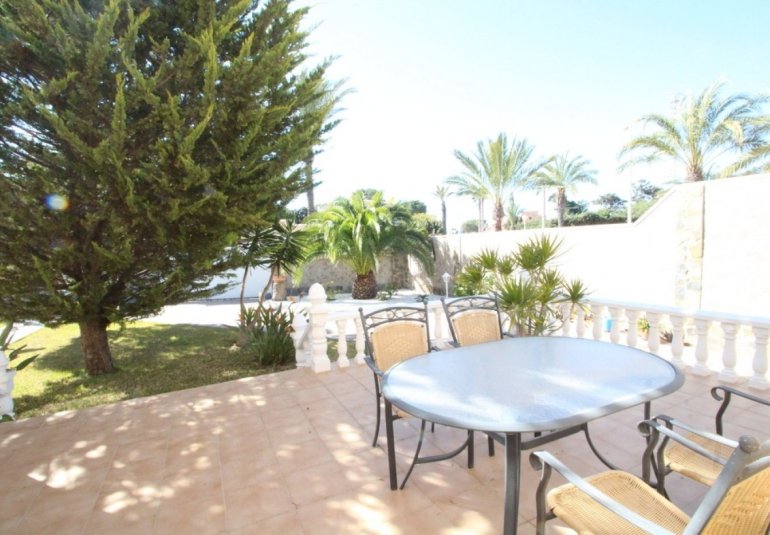 Reventa - Villa -
Orihuela Costa - Cabo Roig