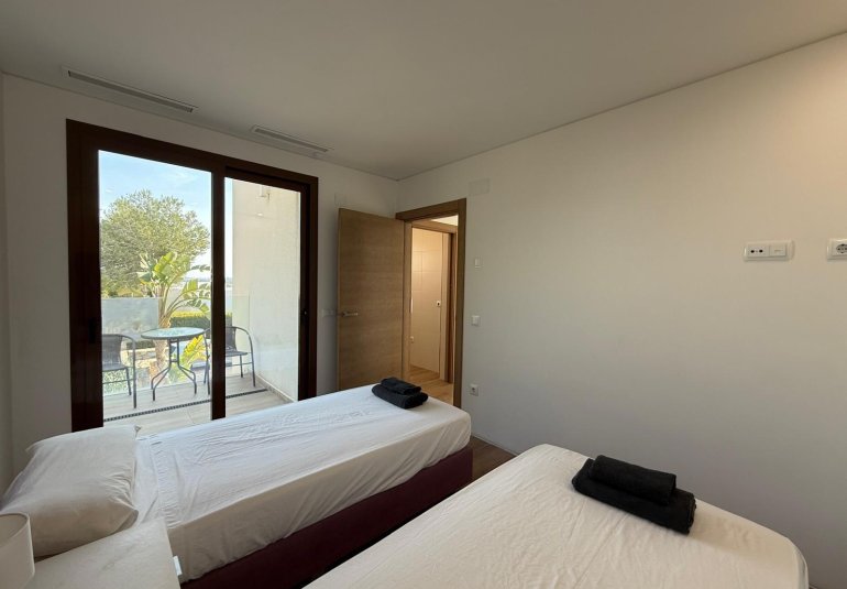 Reventa - Villa -
Orihuela Costa - Las Colinas Golf