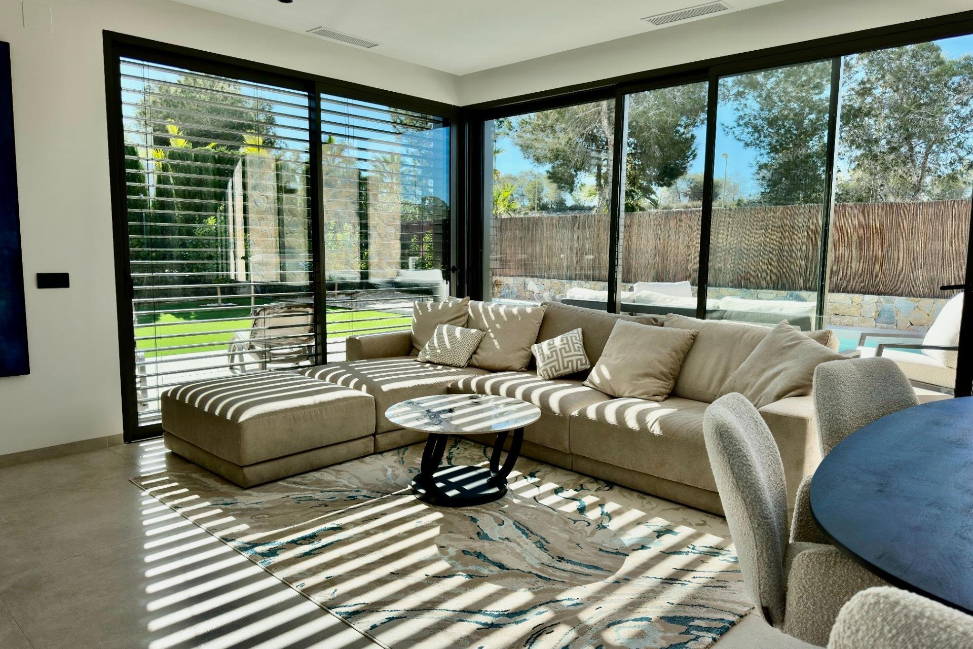 Reventa - Villa -
Orihuela Costa - Las Colinas Golf