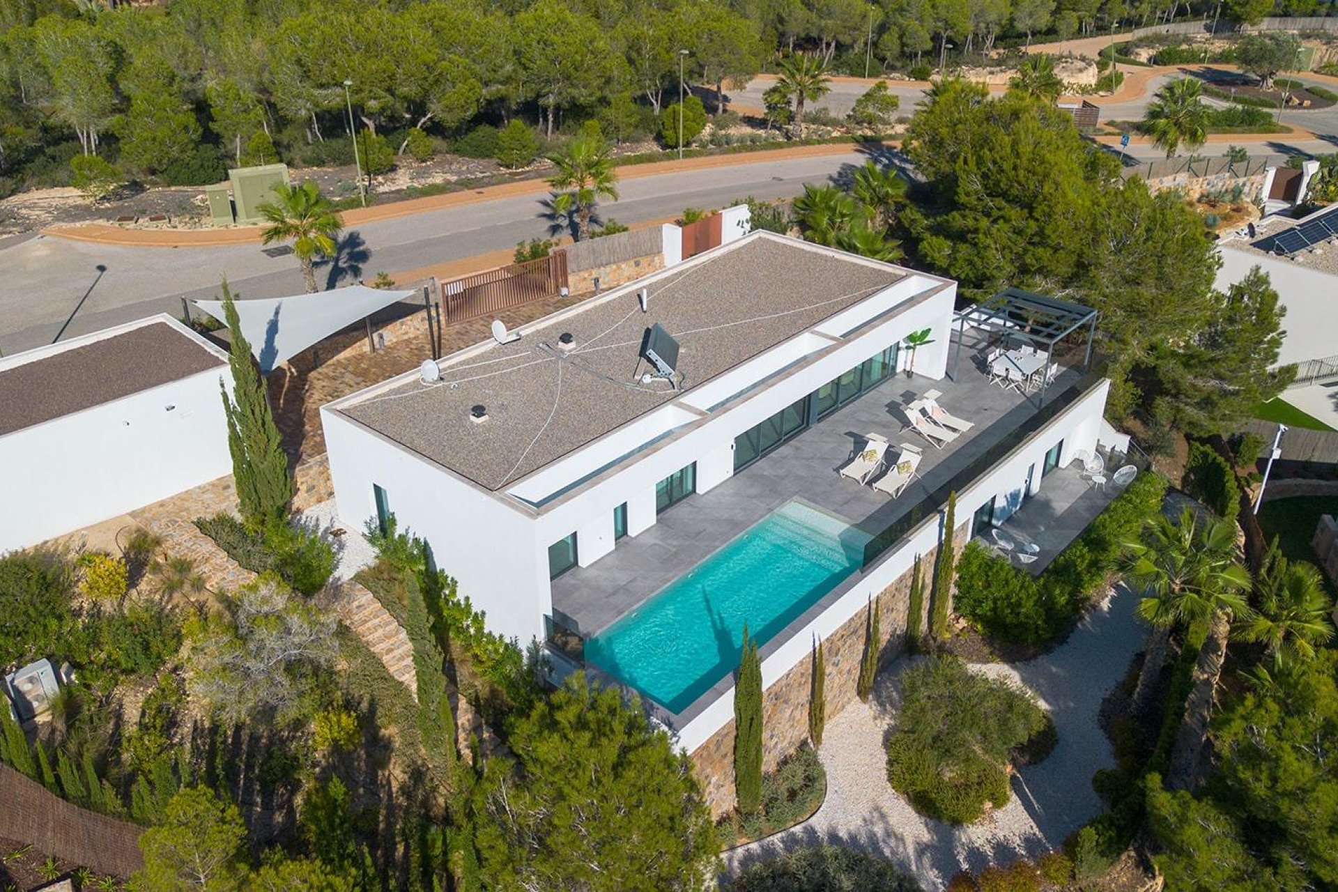 Reventa - Villa -
Orihuela Costa - Las Colinas Golf