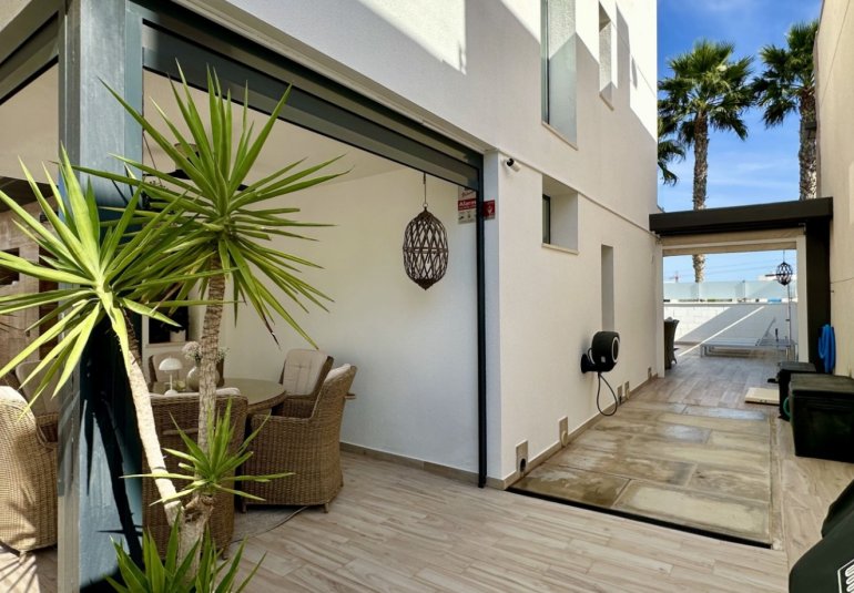 Reventa - Villa -
Orihuela Costa - Lomas de Cabo Roig