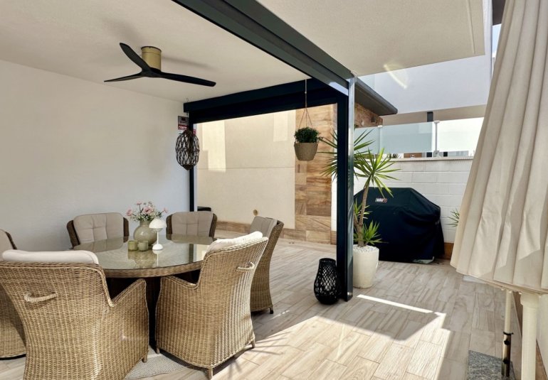 Reventa - Villa -
Orihuela Costa - Lomas de Cabo Roig