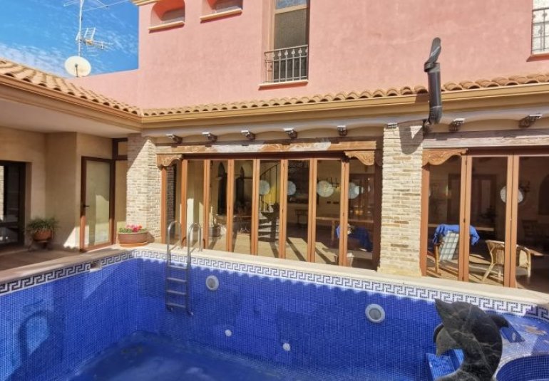 Reventa - Villa -
Orihuela Costa - Orihuela