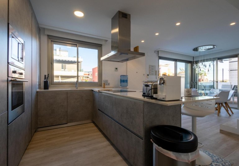 Reventa - Villa -
Orihuela Costa - PAU 26