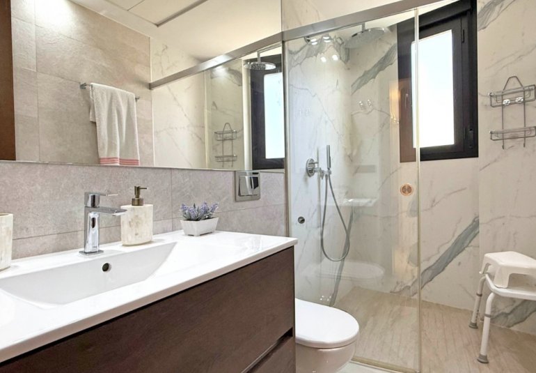 Reventa - Villa -
Orihuela Costa - Villamartín