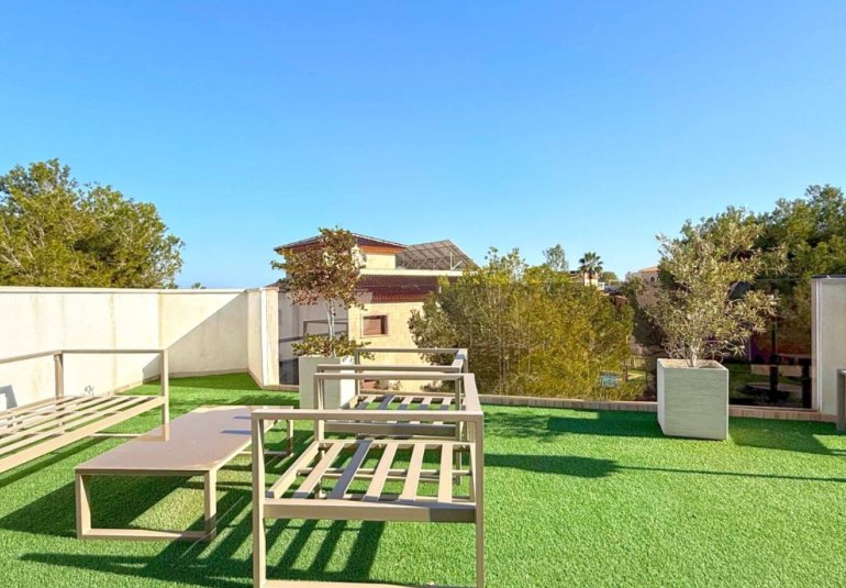 Reventa - Villa -
Orihuela Costa - Villamartín