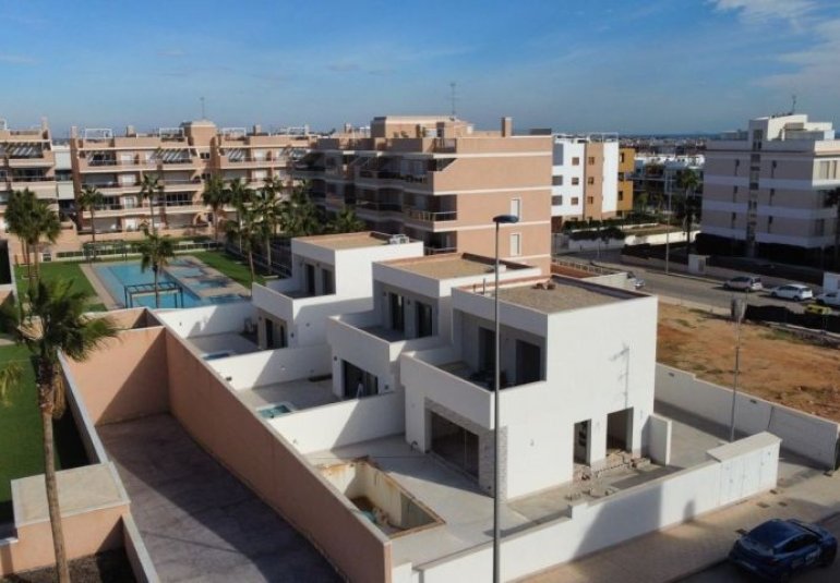 Reventa - Villa -
Orihuela Costa