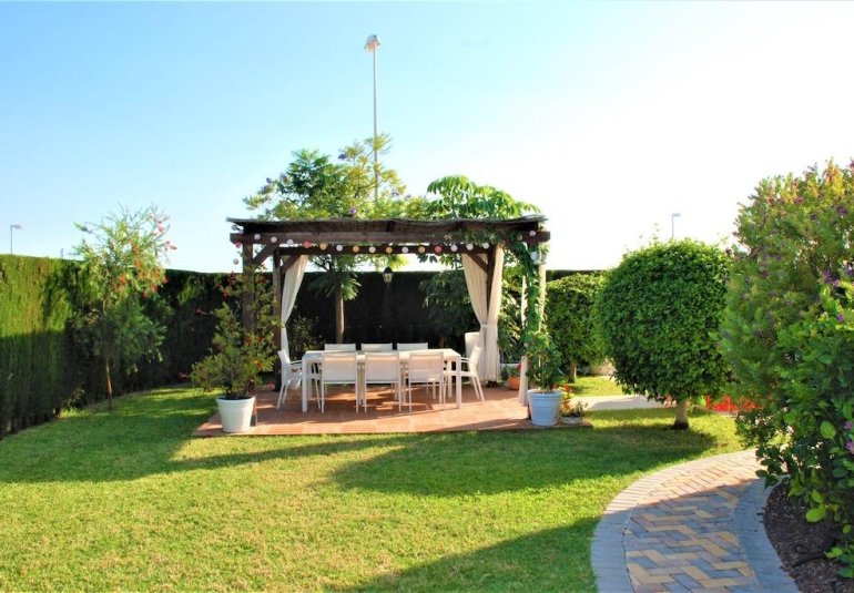 Reventa - Villa -
Rojales - Centro de la Ciudad Quesada