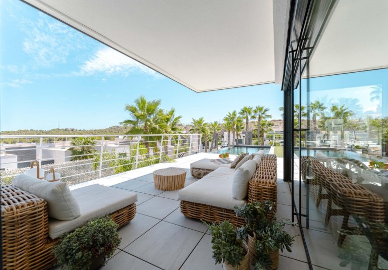 Reventa - Villa -
San Miguel de Salinas - Bellavista