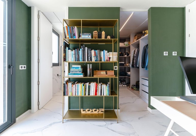 Reventa - Villa -
San Miguel de Salinas - Bellavista