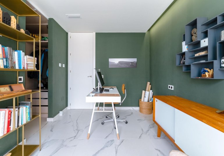 Reventa - Villa -
San Miguel de Salinas - Bellavista