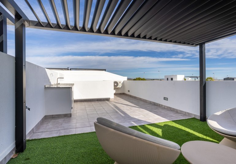 Reventa - Villa -
Torre Pacheco - Roldán