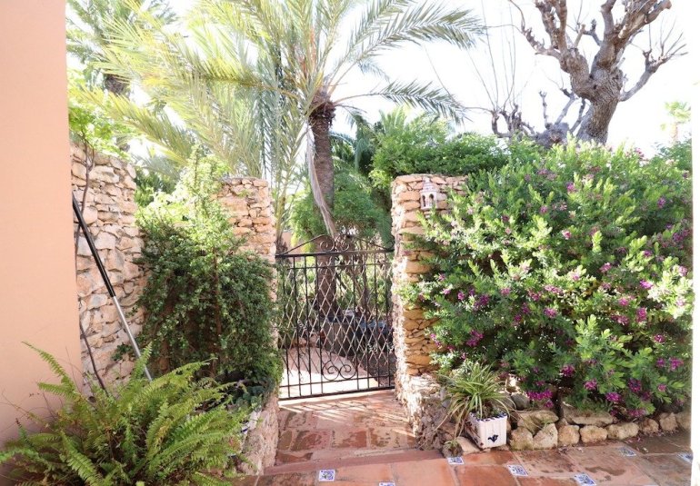 Reventa - Villa -
Torrevieja - El Chaparral