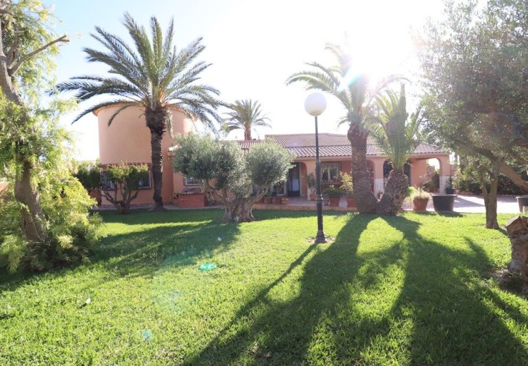 Reventa - Villa -
Torrevieja - El Chaparral