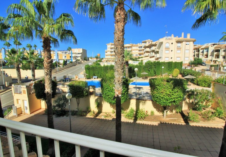Revente - Apartment -
Cabo Roig