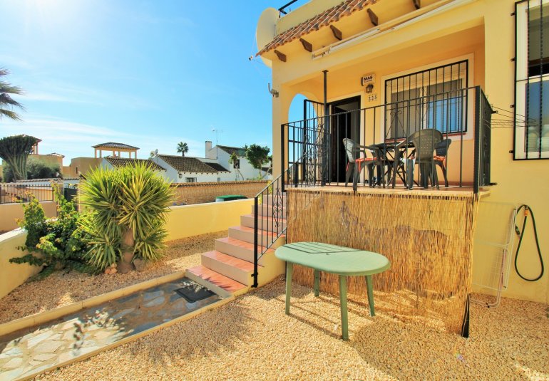 Revente - Apartment -
Villamartin