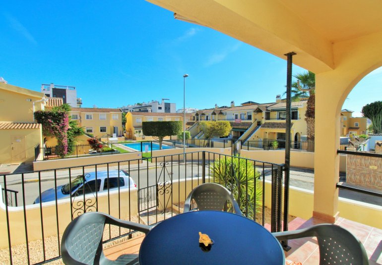 Revente - Apartment -
Villamartin