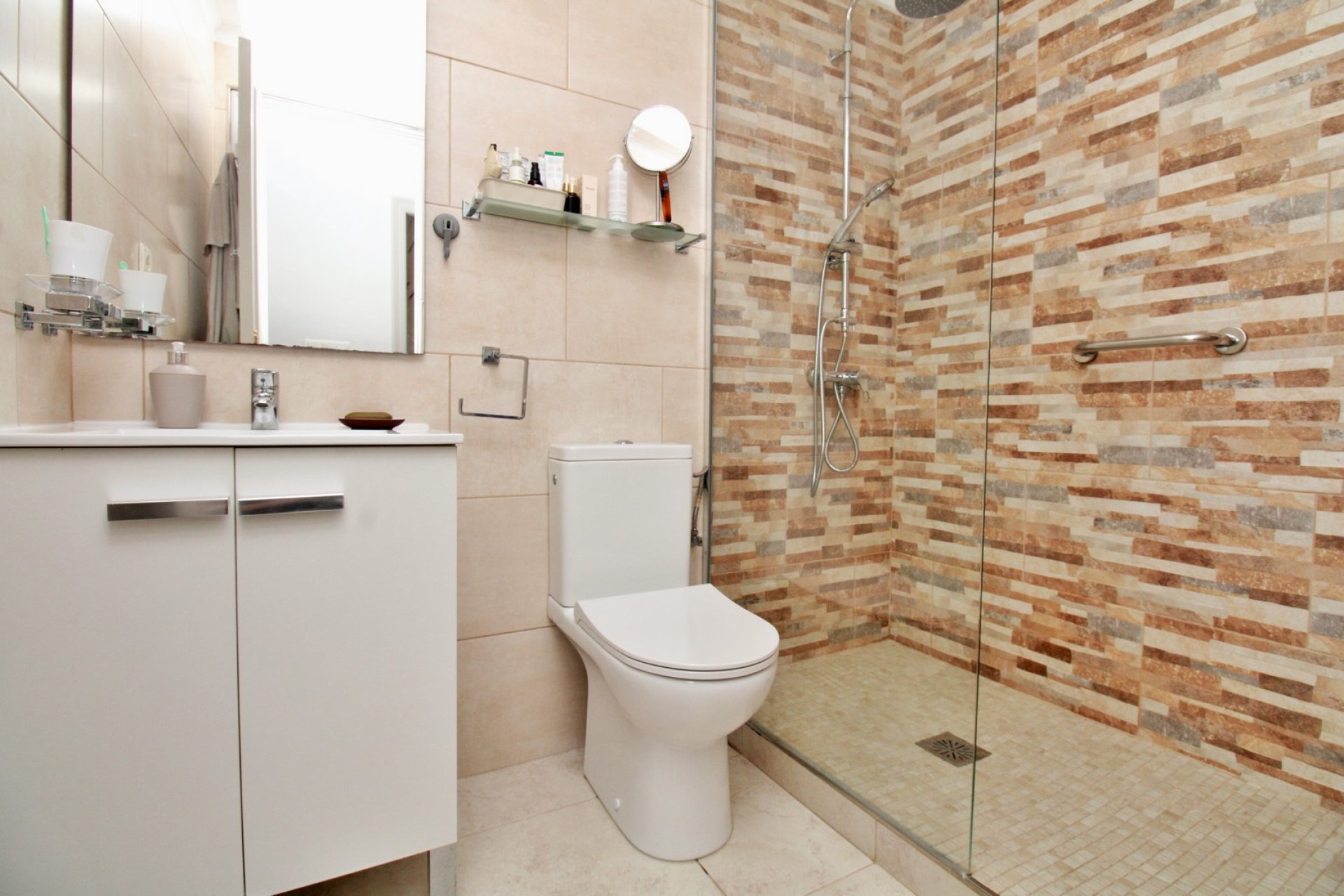 Revente - Apartment -
Villamartin