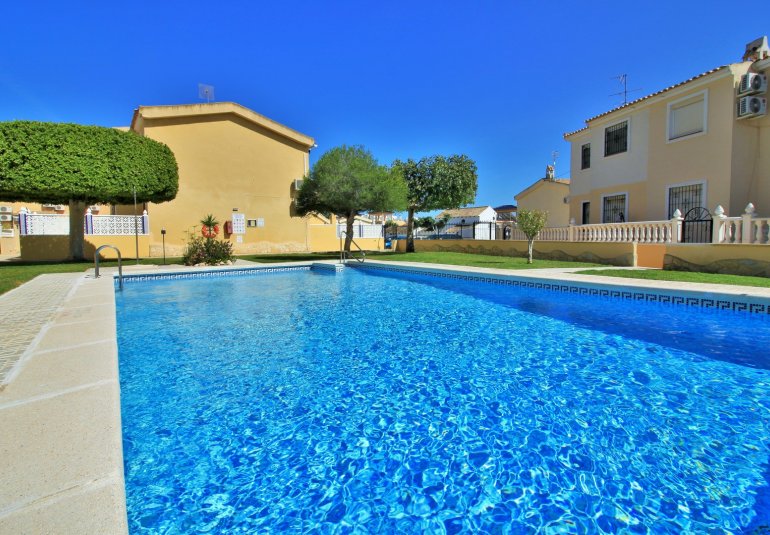 Revente - Apartment -
Villamartin