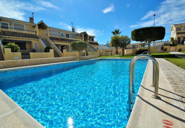 Revente - Apartment -
Villamartin