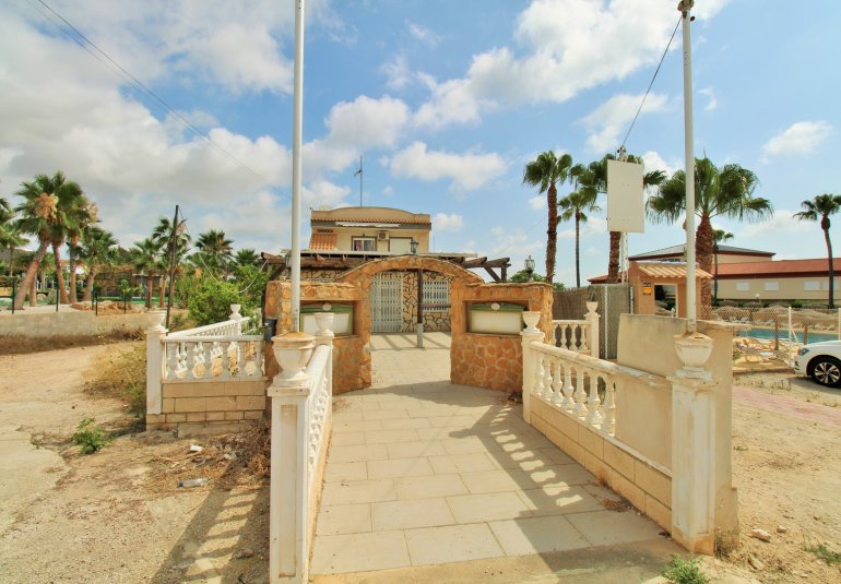 Revente - Commercial -
Villamartin