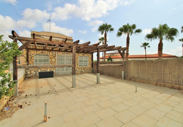 Revente - Commercial -
Villamartin